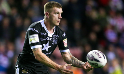 Sneyd signs new Hull deal
