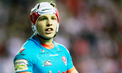 Theo Fages playing for St Helens during the 2016 season.