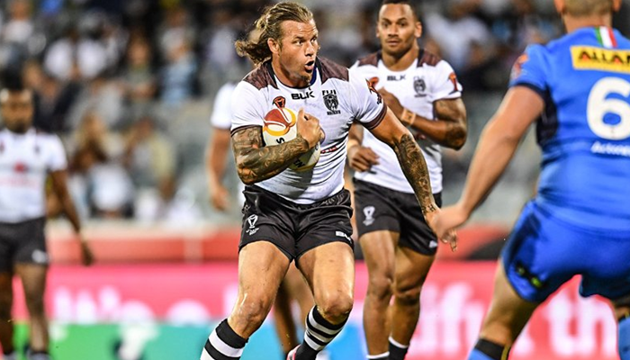 Ashton Sims made the switch to Super League with Warrington Wolves, later swapping the Wolves for the Wolfpack.