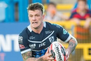 Ex-Castleford, Featherstone and Halifax halfback Anthony Thackeray to retire