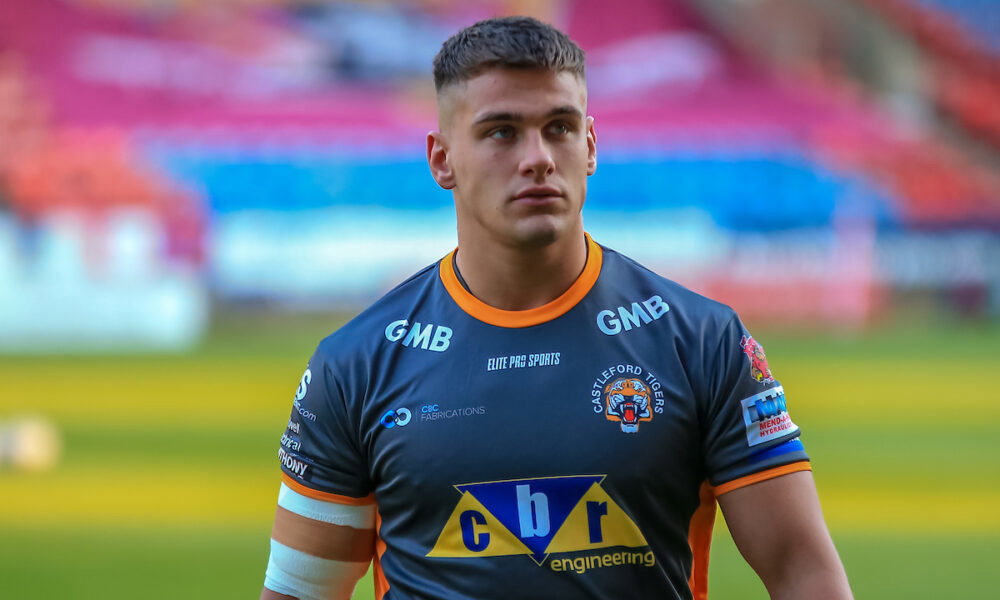 Castleford forward signs new deal - Serious About Rugby League