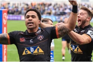 Castleford Tigers signing set for debut whilst star player could feature for the first time in 2022 as Radford names expanded squad