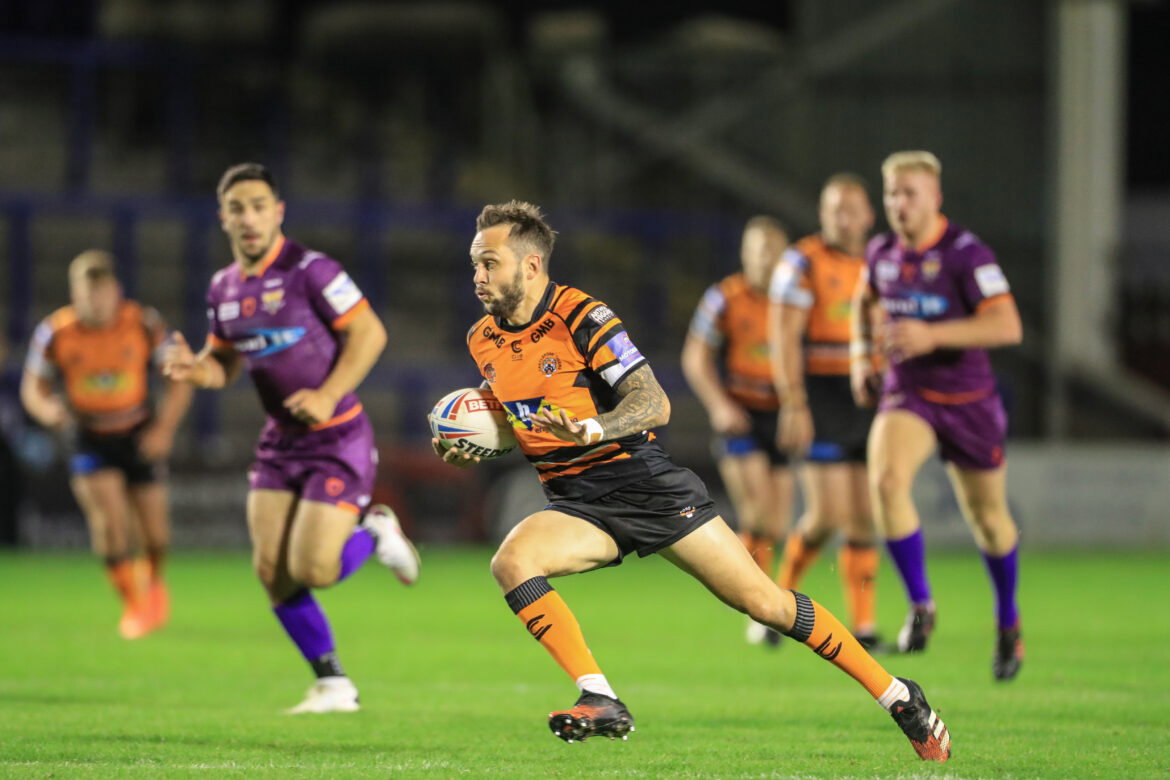 Castleford Tigers man join Leigh Centurions’ Leopard revolution ...