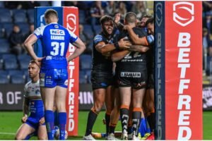 Leeds Rhinos vs Castleford Tigers: 21-man squads, injury news, kick-off time and TV details