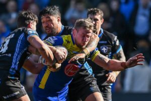 Warrington Wolves forward Mike Cooper linked with shock move to Super League rivals