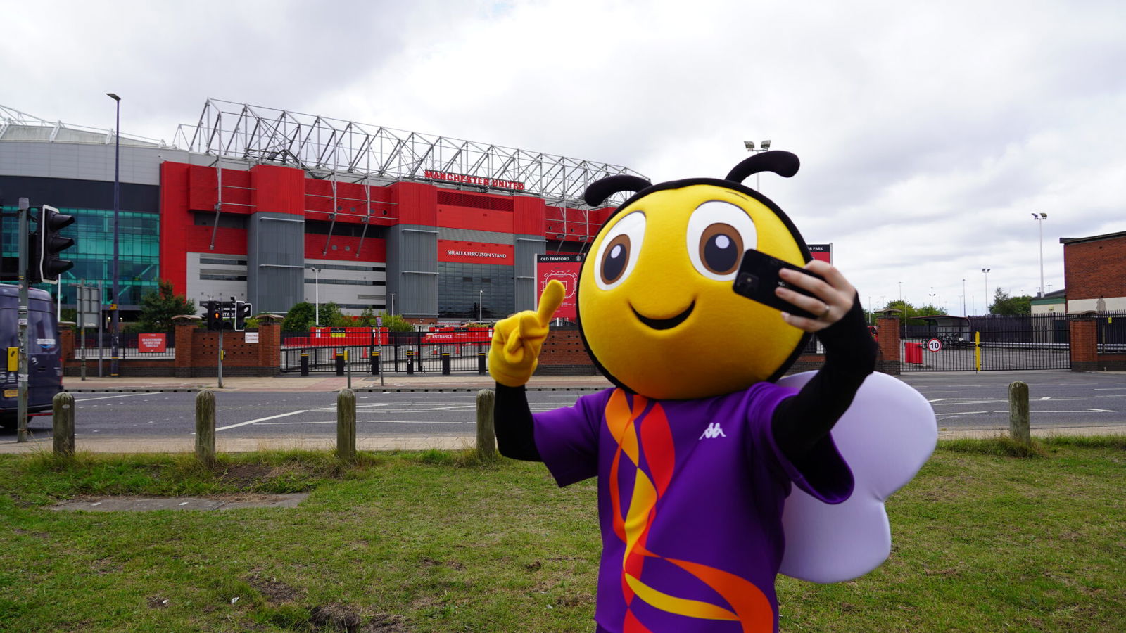 Rugby League World Cup mascot unveiled as 'RugBee' takes centre stage