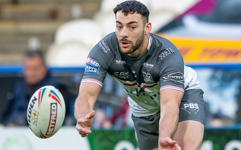 Hull FC vs Salford Red Devils: 21-man squads, injury news, kick-off time  and TV details - Rugby League News