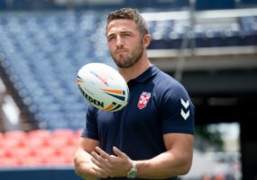 Boxing World Champion is trained by Sam Burgess