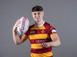 Huddersfield Giants nail down exciting young fullback to new deal