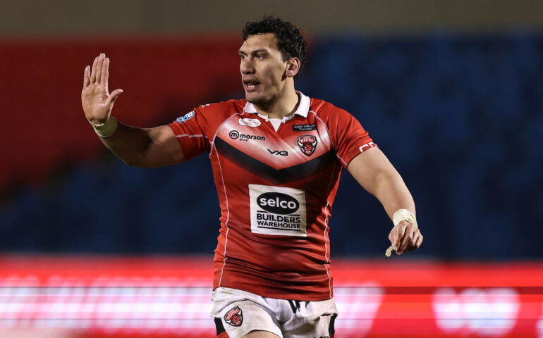 Why Junior Sa'u and Salford Red Devils star Elijah Taylor will play for  Leeds Rhinos against New Zealand - Rugby League News