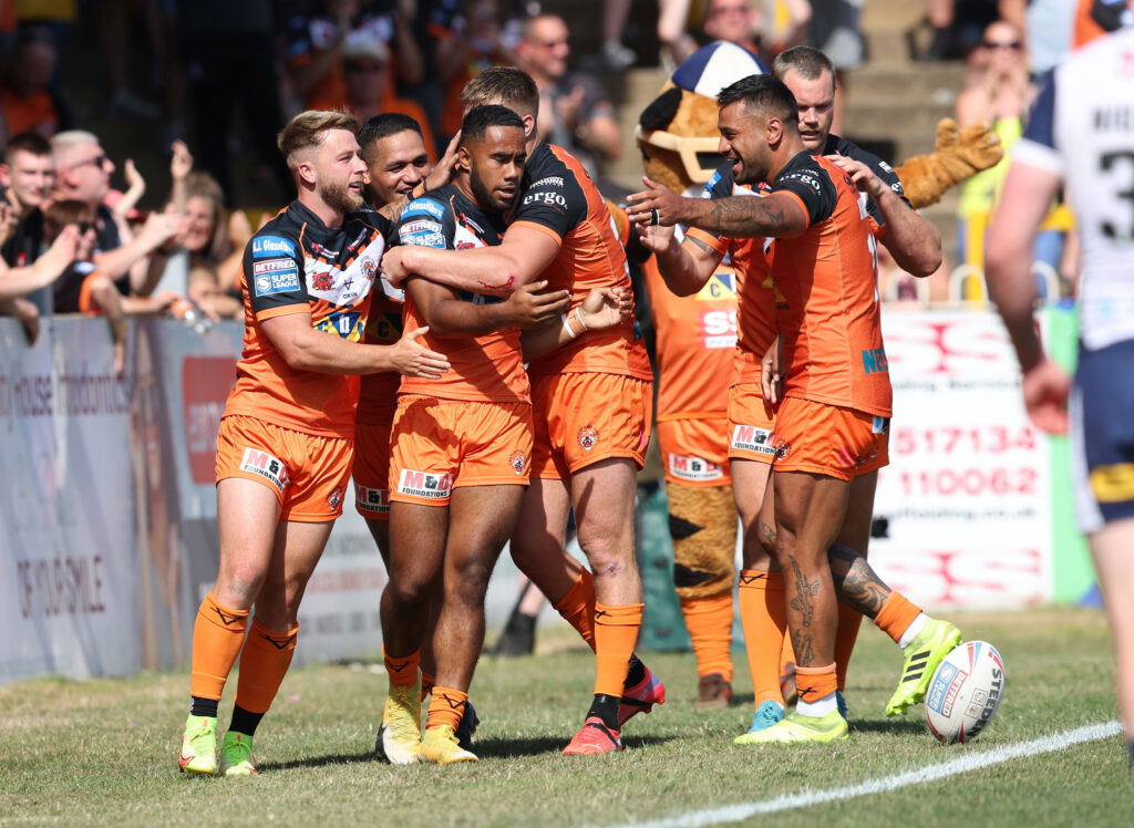Castleford Tigers to face local rivals in New Year's Eve friendly ...