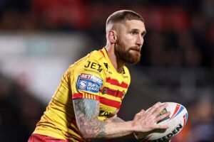 Sam Tomkins' amazing gesture after passing of 18-year-old Logan Holgate