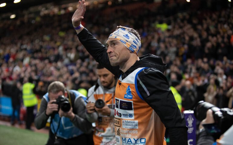 Kevin Sinfield as classy as ever as he refused to do this with his book