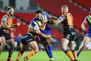 Ex-Warrington Wolves star reportedly in negotiations to join Super League side