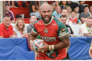 Ex-Hull KR and Castleford Tigers star makes surprise retirement admission