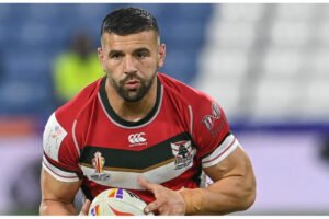 Super League target approached by surprise suitors in what would be a huge career change