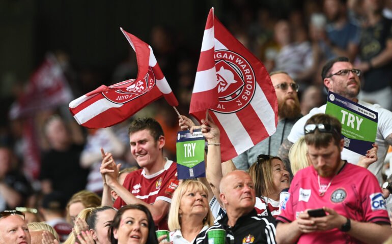 Wigan Warriors fans stunning as team is mauled at Magic