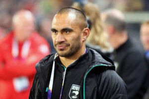 Watch: Thomas Leuluai scores superb solo try on rugby union debut
