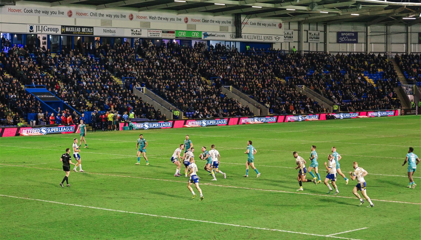 Picture by Alex Whitehead/SWpix.com - 16/02/2023 - Rugby League - Betfred Super League - Warrington Wolves v Leeds Rhinos - Halliwell Jones Stadium, Warrington, England - A General View (GV).