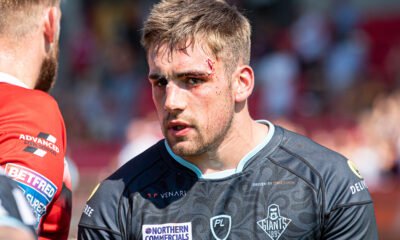 Sam Hewitt at Huddersfield Giants with an injury