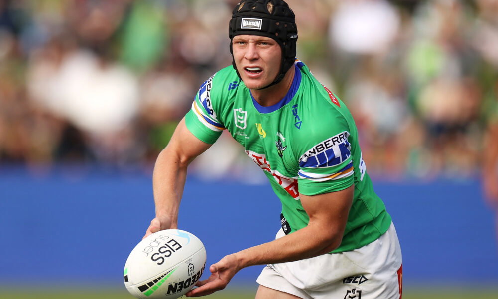 Super League's in form player set to battle against huge signing ...
