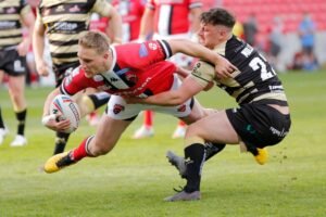 Barrow Raiders sign second Super League forward in two days