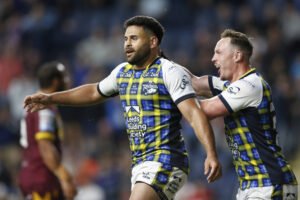 Leeds Rhinos and Leigh Leopards stars to be targeted for NRL return