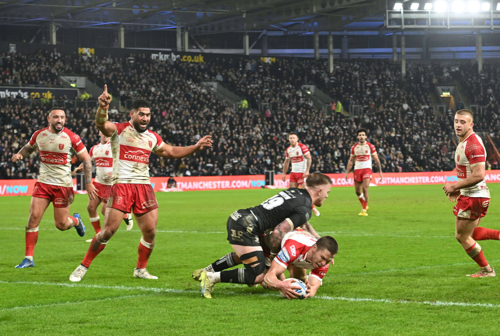 Hull KR s Matt Parcell scores against Hull FC in Super League