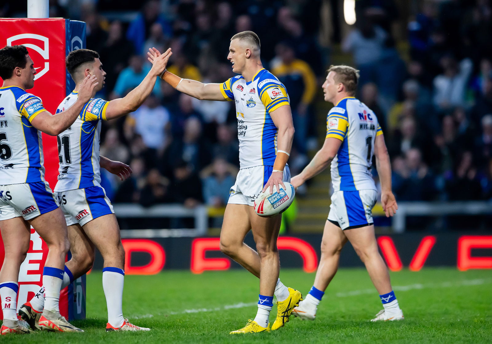 Super League Ash Handley