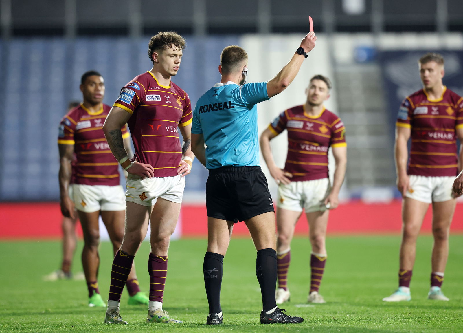 Red card Super League Elliot Wallis