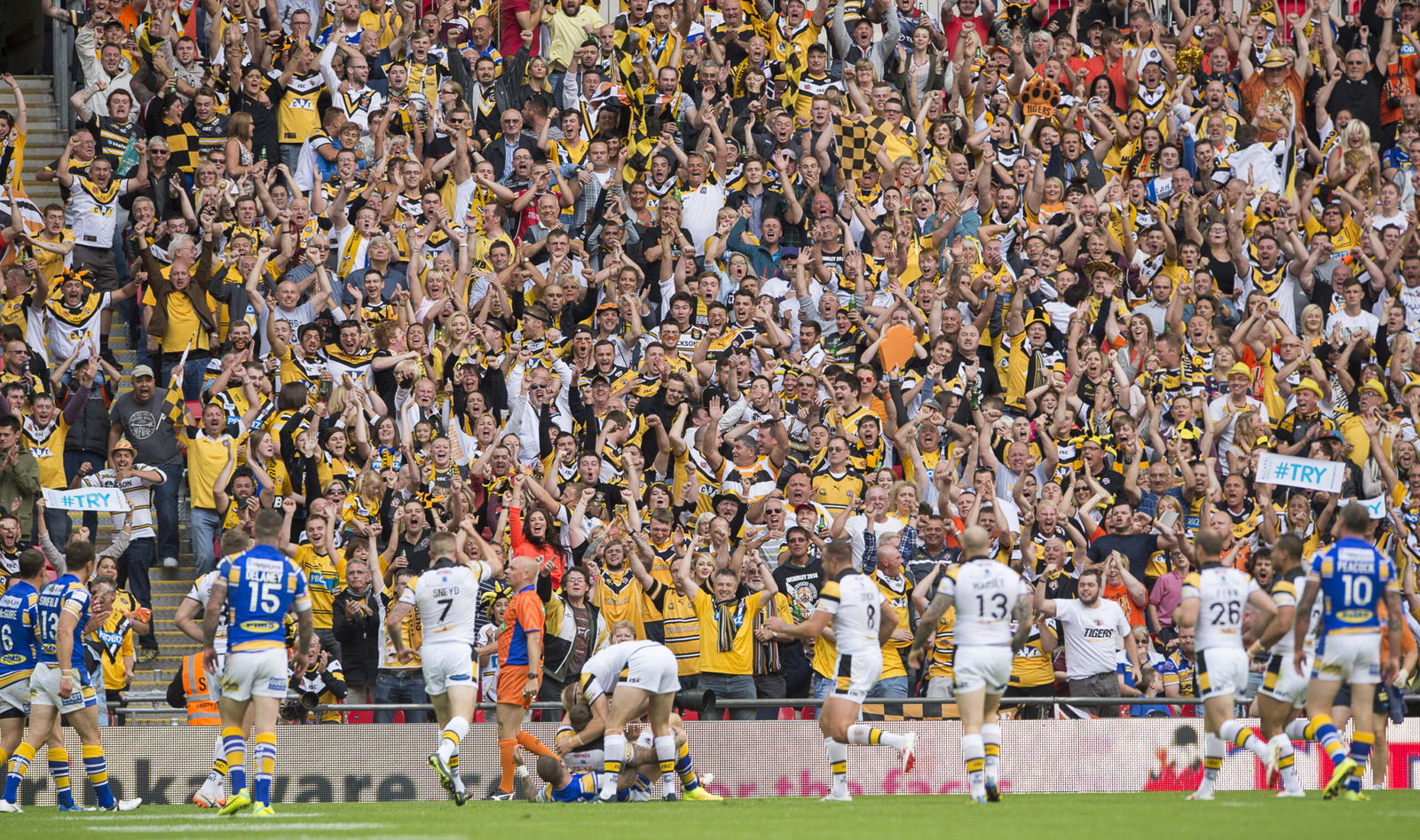 Castleford celebrate Daryl Clark's try at Wembley in the Challenge Cup final