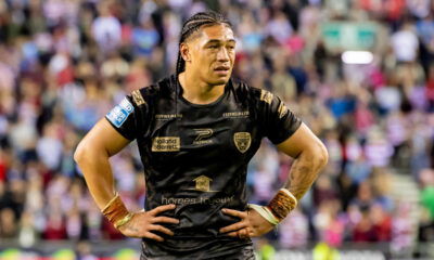 - 05/10/2024 - Rugby League - Betfred Super League Semi Final - Wigan Warriors v Leigh Leopards - The Brick Community Stadium, Wigan, England - Leigh's Tom Amone dejected after his side's loss to Wigan.
