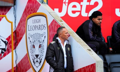 Leigh Leopard coach Adrian Lam on the sidelines