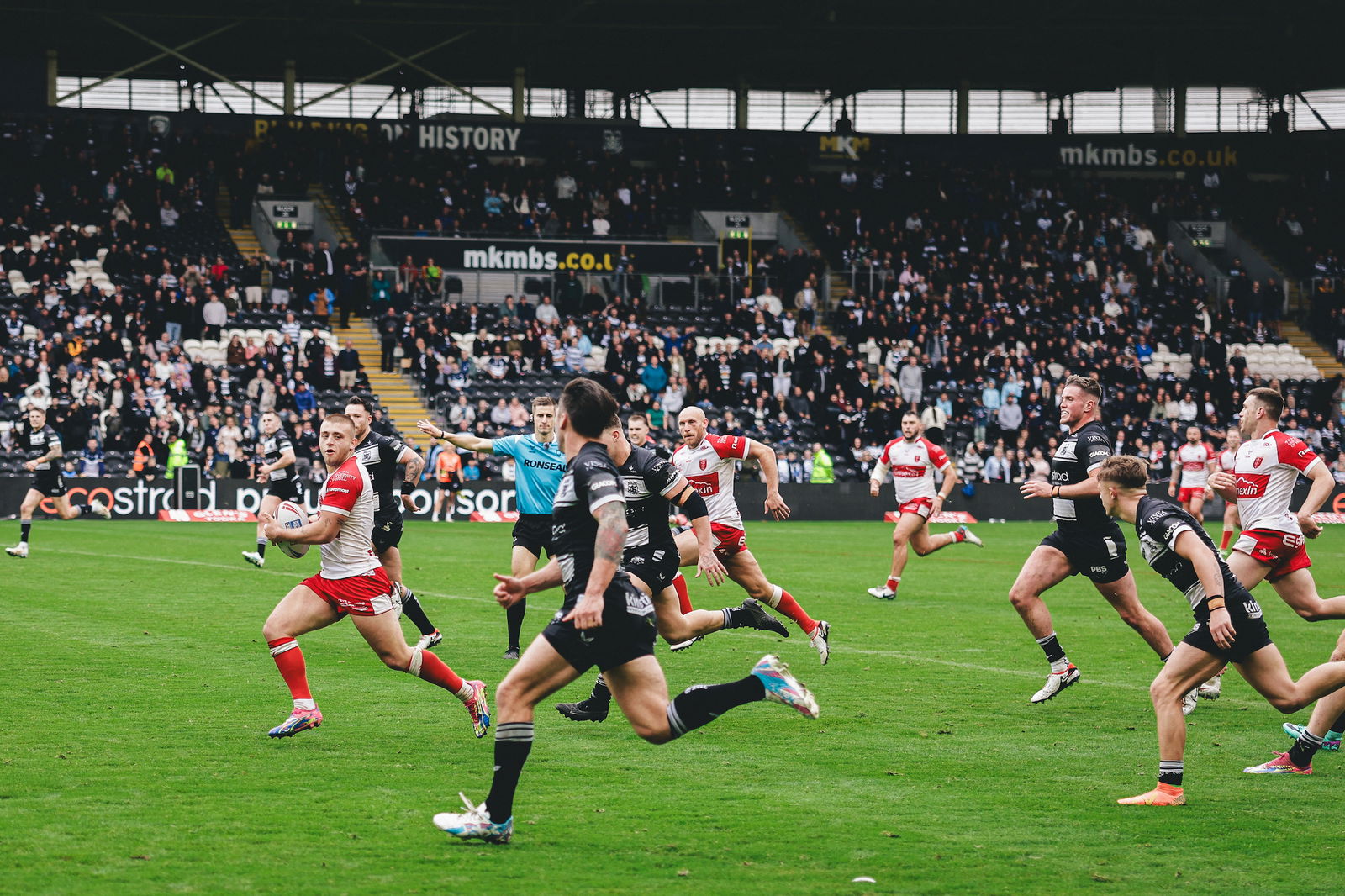 13/07/2024 - Rugby League - Betfred Super League: Round 17 - Hull FC vs Hull KR - MKM Stadium, Hull, England - Mikey Lewis of Hull KR