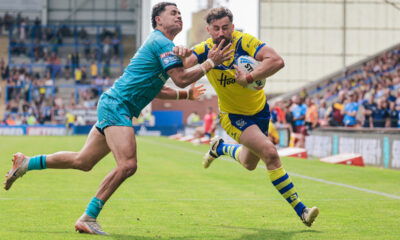Warrington Wolves V Huddersfield Giants