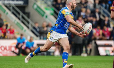 Leeds Rhinos' Matt Frawley has joined Huddersfield Giants