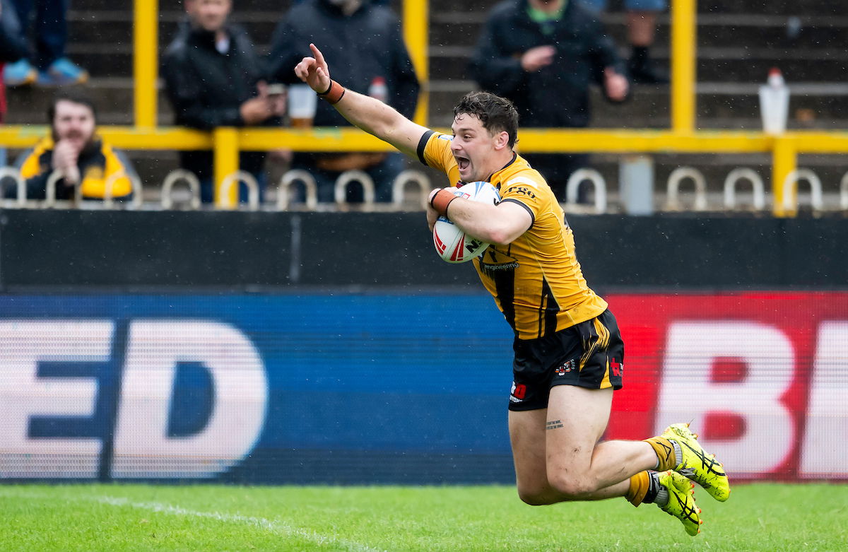 Castleford Tigers v Warrington Wolves