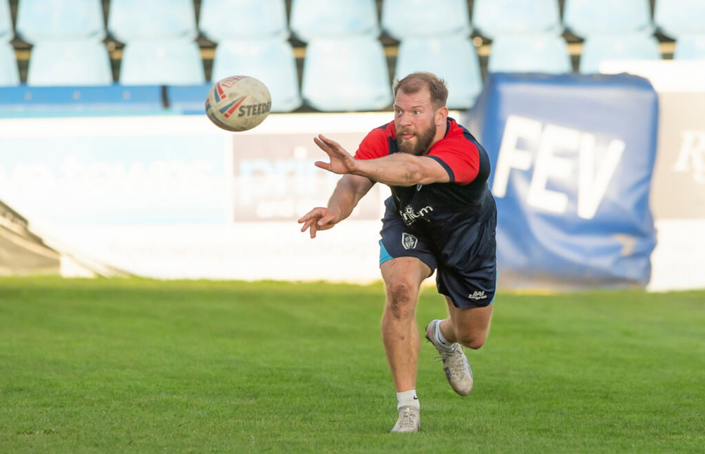 Forward Signs with Top Championship Side After Featherstone Rovers’ Administration