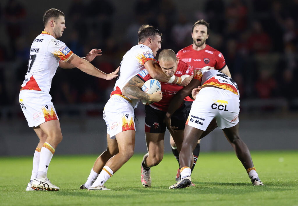 Former Wakefield Trinity and Salford forward signs with Championship club on eve of season