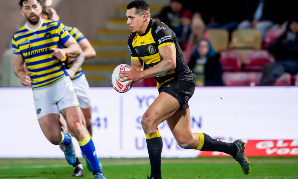 Stephen Knight Rugby York Knights boss reveals veteran played Super League game with broken ...