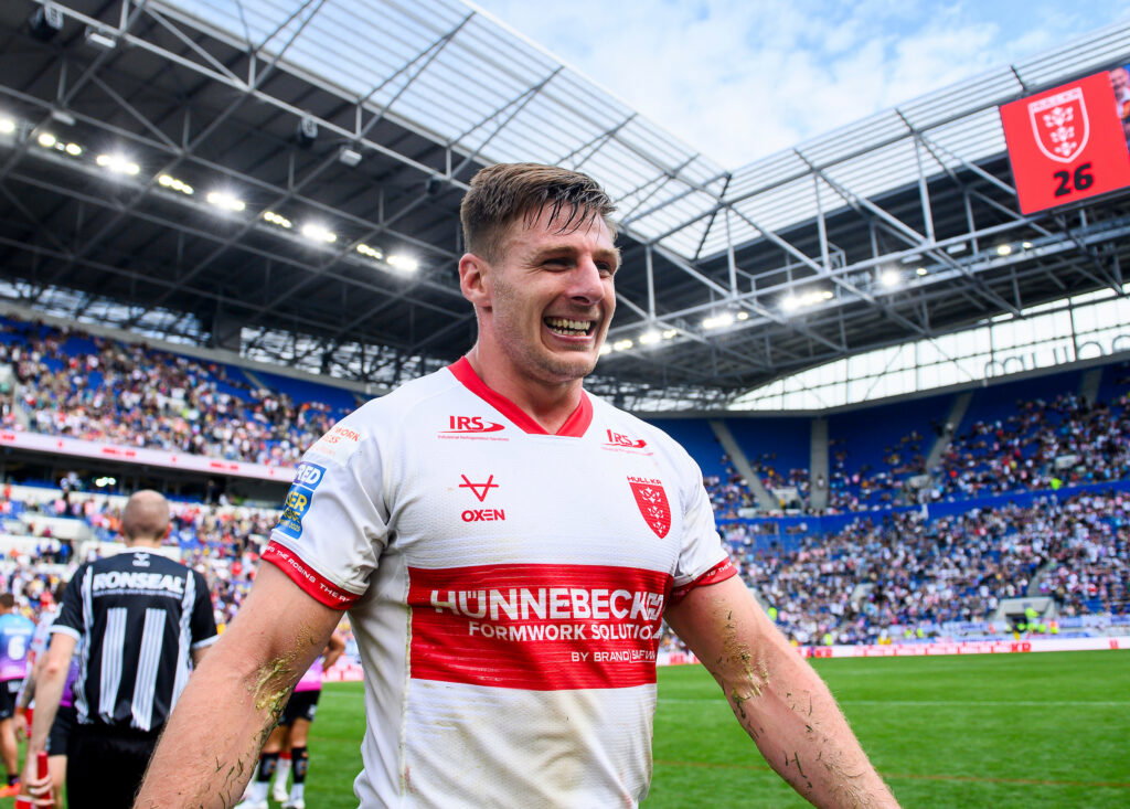 Hull KR star lands contract extension after cleaning up at awards night - Serious About Rugby League