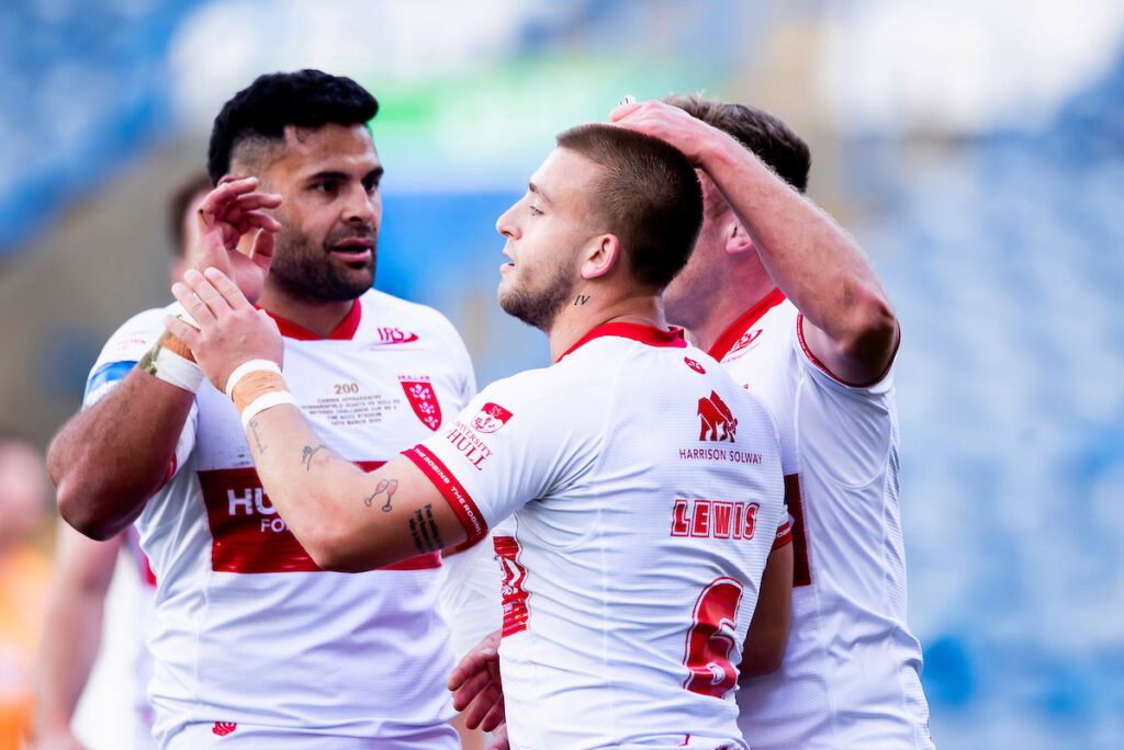 Hull KR star Mikey Lewis makes cheeky jibe to Rhyse Martin ahead of farewell PNG clash