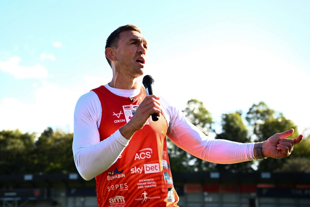 Sir Kevin Sinfield smashes £1 million milestone in final 7 in 7 fundraiser as Old Trafford looms